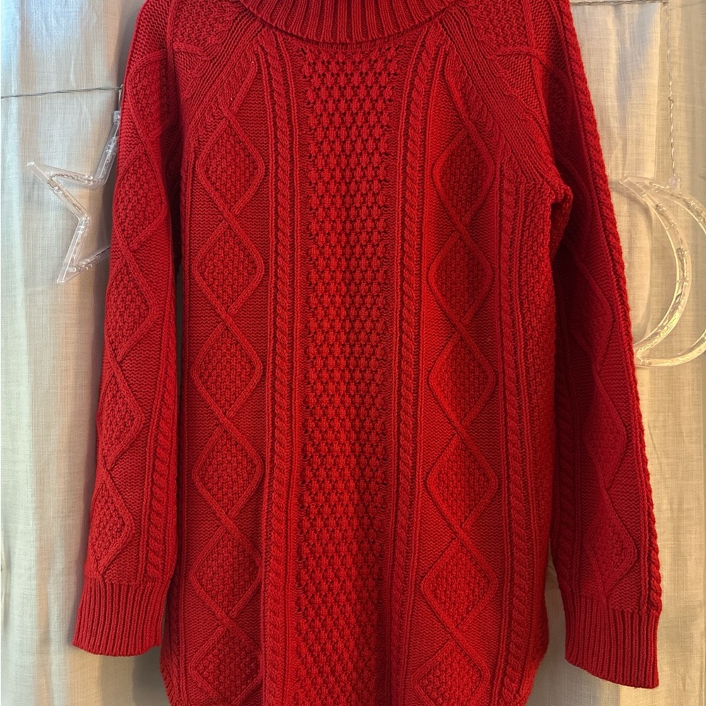 NWT GAP Maternity Red turtleneck sweater with diamond pattern